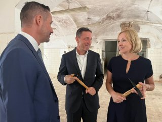 Základní kámen nového denního stacionáře v DPN Opařany položen