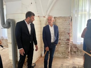 Základní kámen nového denního stacionáře v DPN Opařany položen